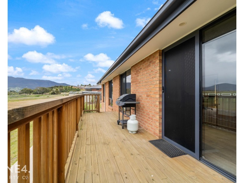 28 Barrob Street, Old Beach TAS 7017