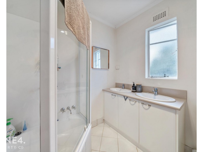 206 Risdon Road, Lutana TAS 7009