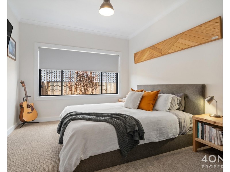 16 Fifth Avenue, New Norfolk TAS 7140