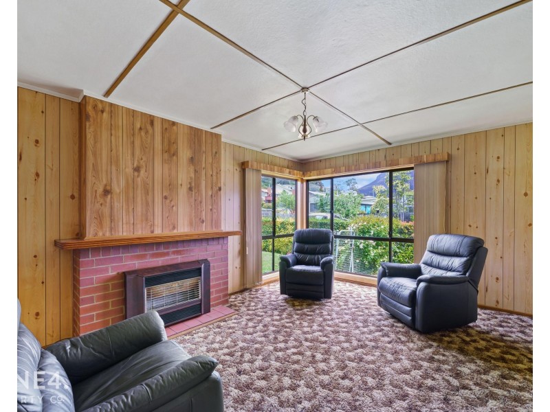 2 Barry Street, Glenorchy TAS 7010
