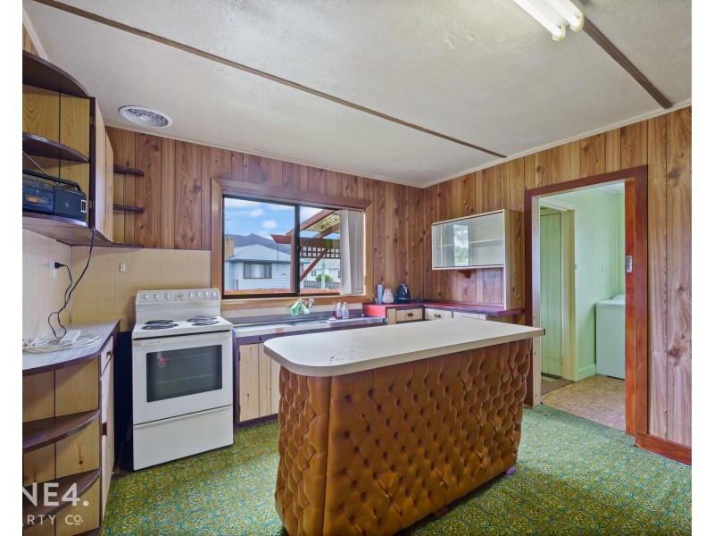 2 Barry Street, Glenorchy TAS 7010