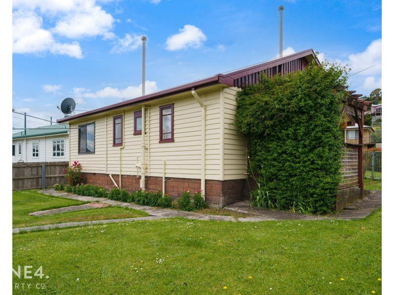 2 Barry Street, Glenorchy TAS 7010