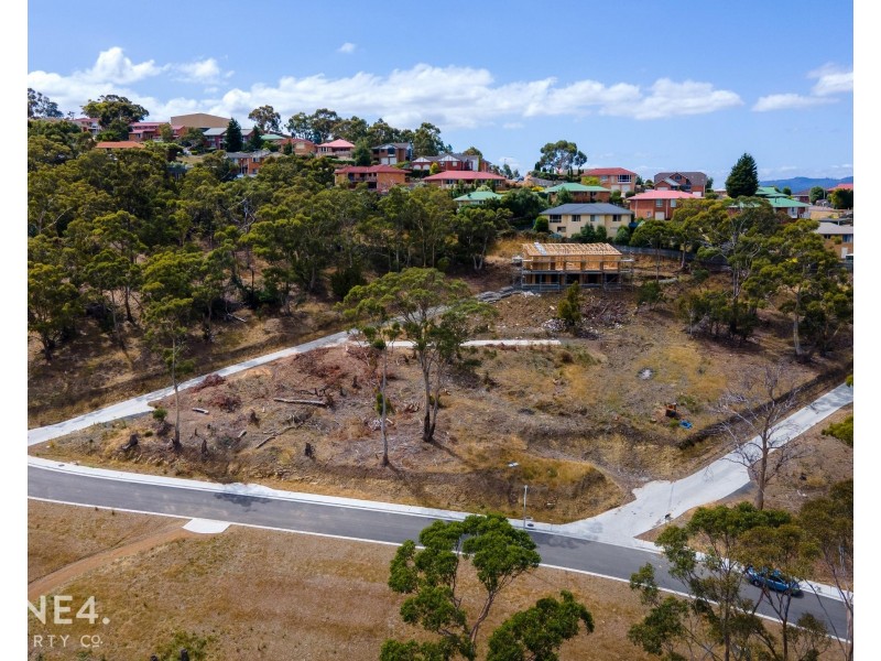 32 Kiewa Rise, Lenah Valley TAS 7008