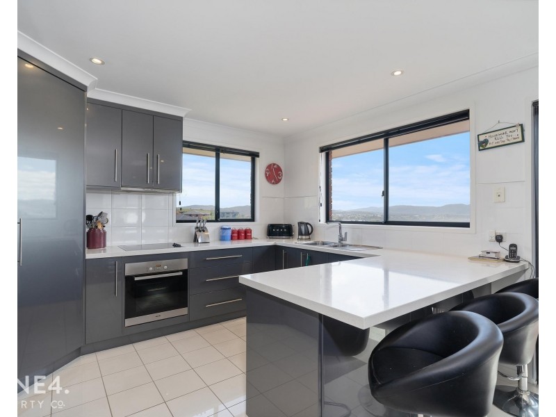 12 Navigators Rise, Granton TAS 7030