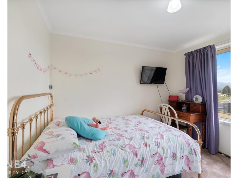 30 Holloway Drive, Herdsmans Cove TAS 7030