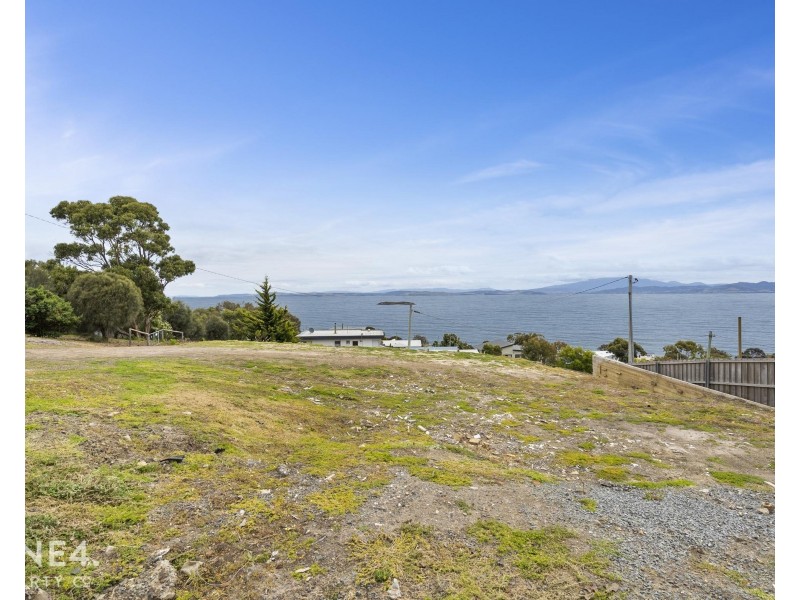 10 Ash Street, Primrose Sands TAS 7173