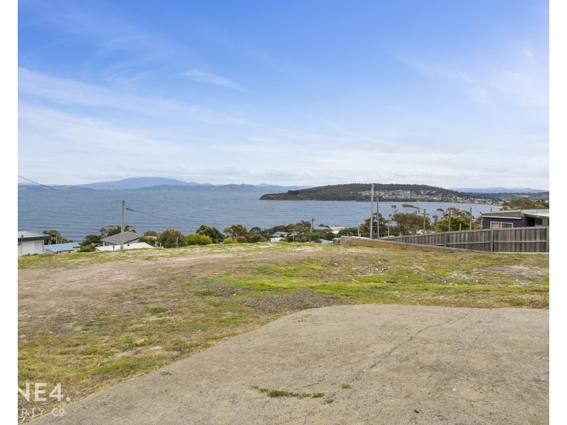 10 Ash Street, Primrose Sands TAS 7173