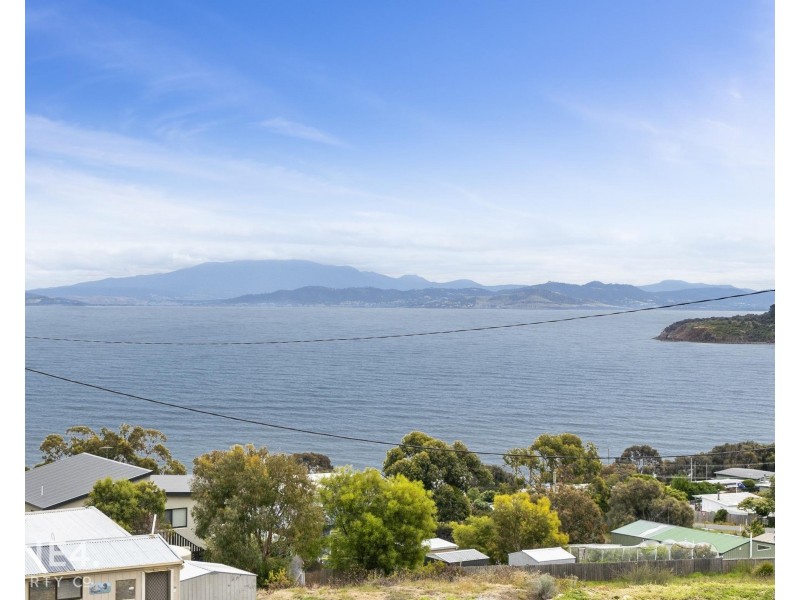 10 Ash Street, Primrose Sands TAS 7173