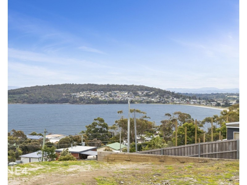 10 Ash Street, Primrose Sands TAS 7173