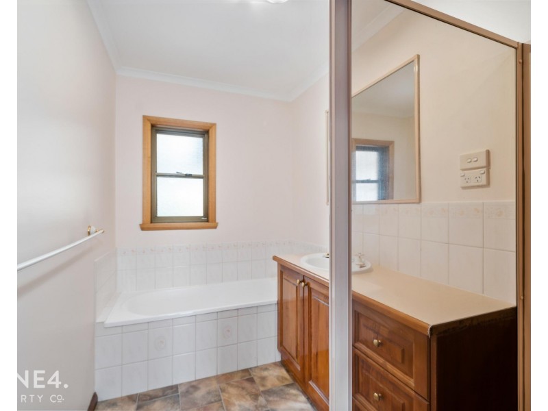 18 Dowsing Avenue, Dowsing Point TAS 7010