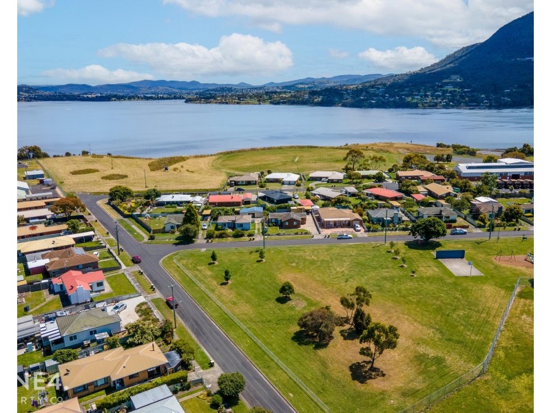 18 Dowsing Avenue, Dowsing Point TAS 7010
