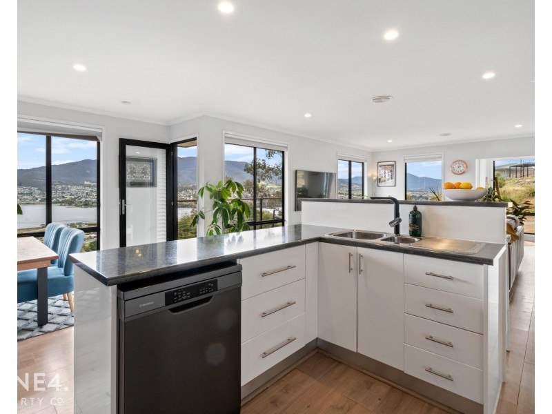 7 White Gum Place, Old Beach TAS 7017