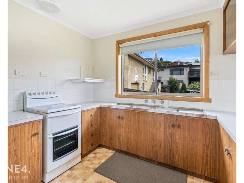 17 Delwood Drive, Lutana TAS 7009