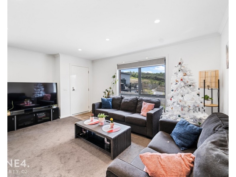 10 Oliffe Close, Old Beach TAS 7017