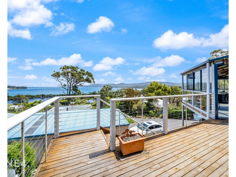 29 Lagoon Road, White Beach TAS 7184