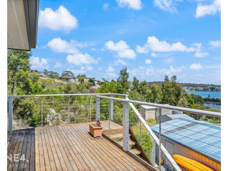 29 Lagoon Road, White Beach TAS 7184