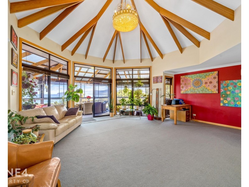29 Lagoon Road, White Beach TAS 7184