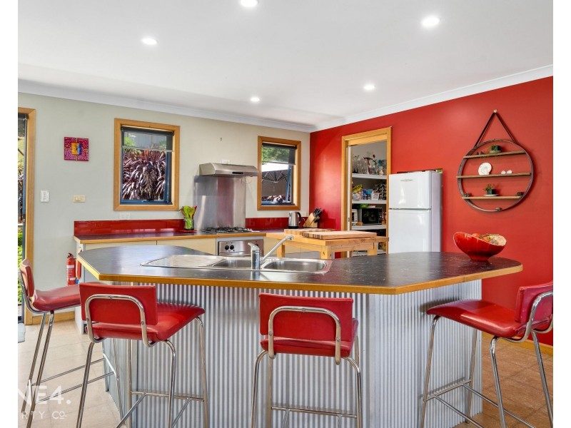 29 Lagoon Road, White Beach TAS 7184