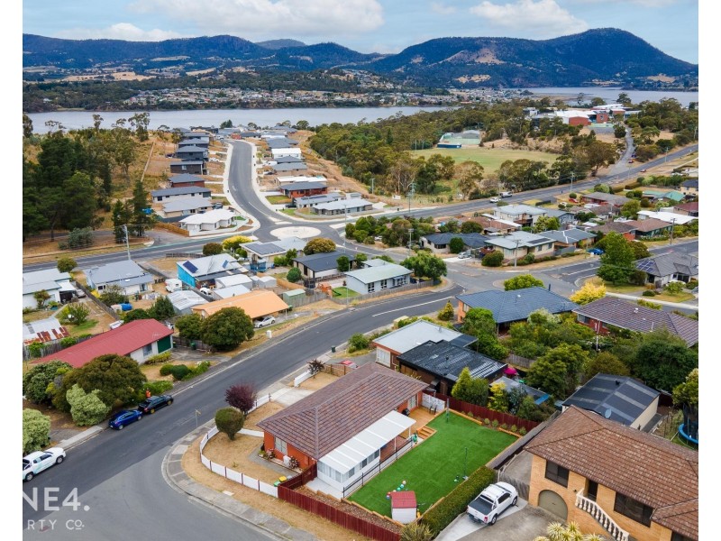 1/1 Louise Road, Austins Ferry TAS 7011