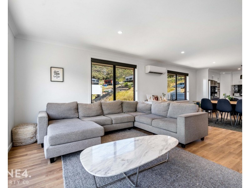 11 Fosbrook Crt, Montrose TAS 7010