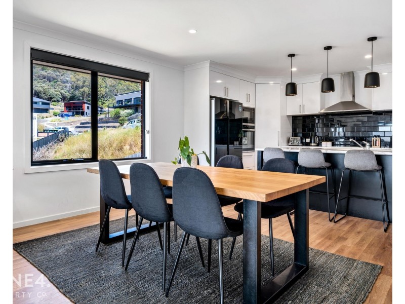 11 Fosbrook Crt, Montrose TAS 7010