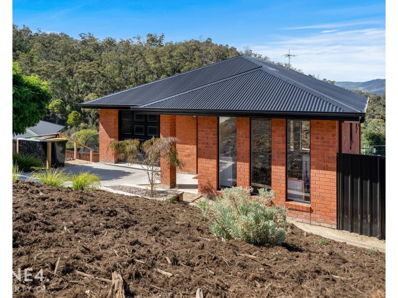 11 Fosbrook Crt, Montrose TAS 7010