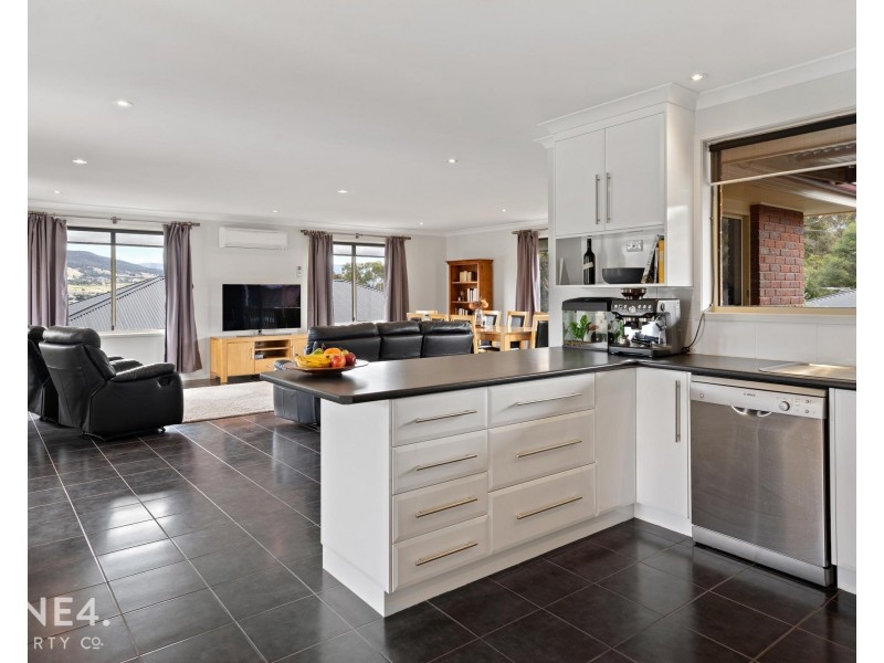 28 Blackstone Drive, Old Beach TAS 7017