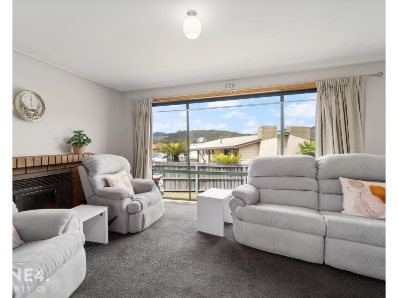 12 Murdoch Avenue, New Norfolk TAS 7140
