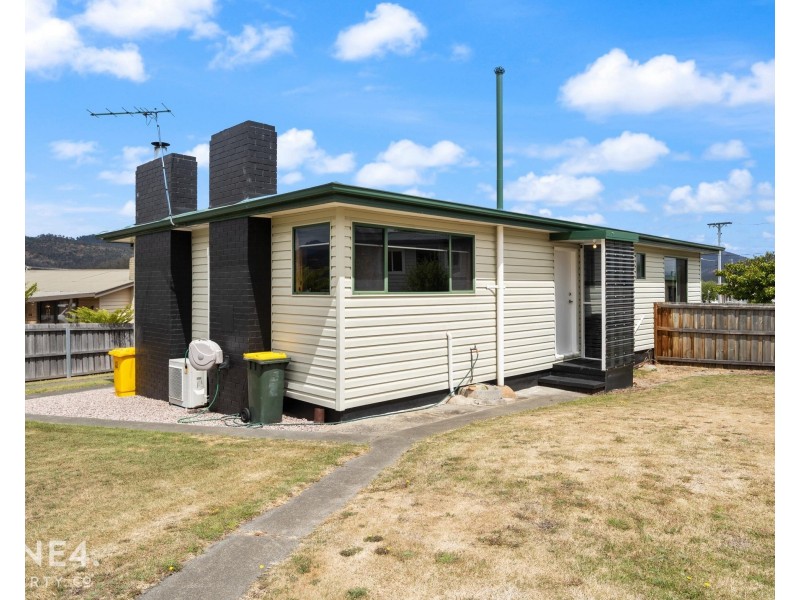 12 Murdoch Avenue, New Norfolk TAS 7140