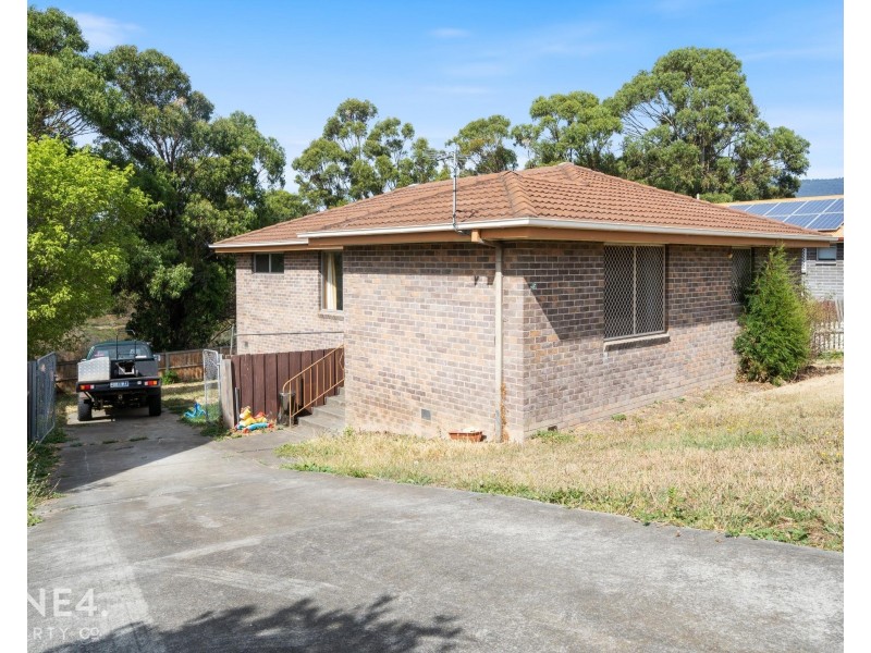 35 Calvert Crescent, Herdsmans Cove TAS 7030