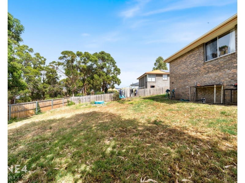 35 Calvert Crescent, Herdsmans Cove TAS 7030