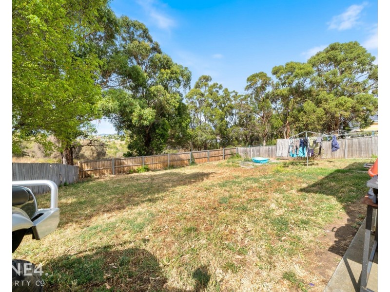 35 Calvert Crescent, Herdsmans Cove TAS 7030