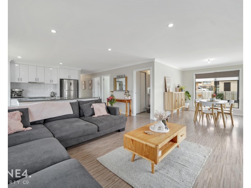 5 Barrob Street, Old Beach TAS 7017