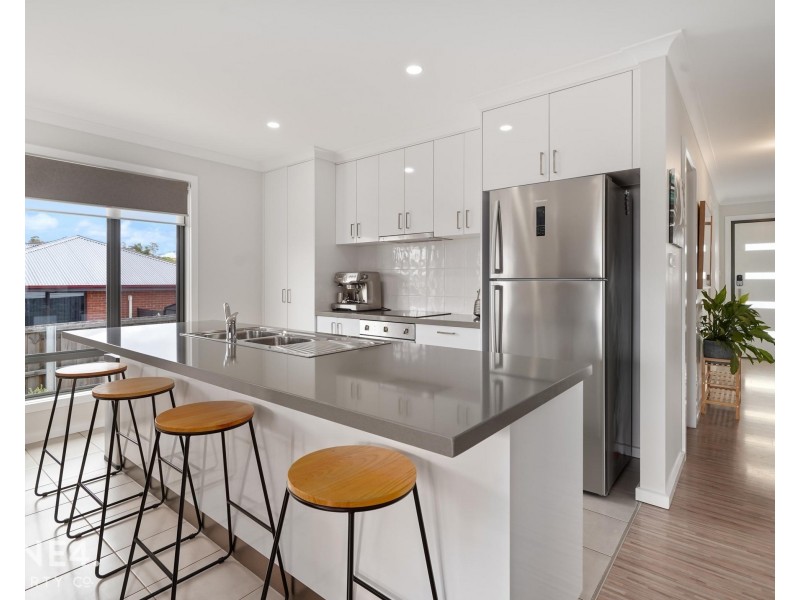 5 Barrob Street, Old Beach TAS 7017