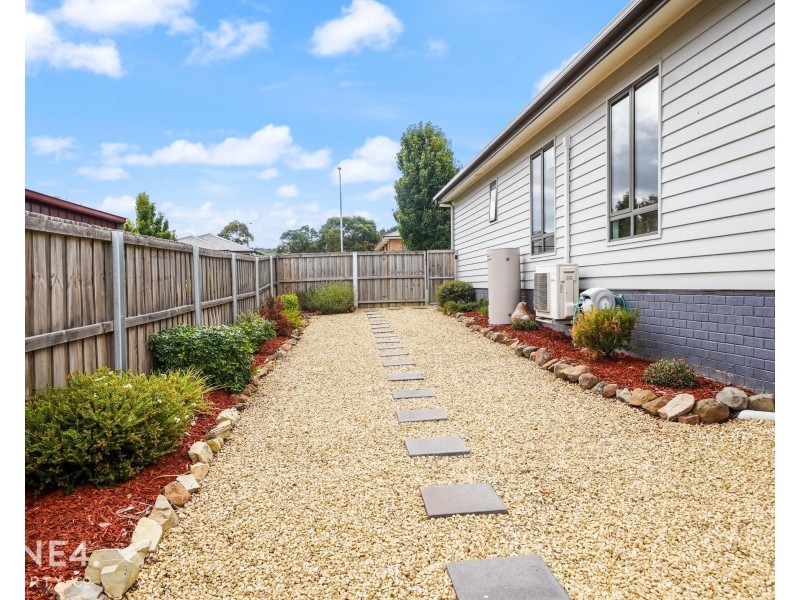 5 Barrob Street, Old Beach TAS 7017