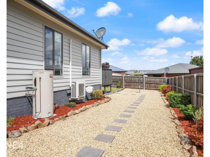 5 Barrob Street, Old Beach TAS 7017