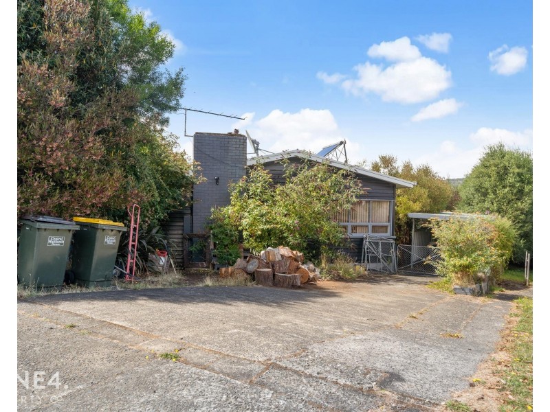 9 Third Street, Wayatinah TAS 7140