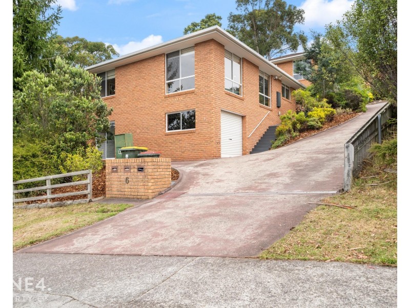 1/6 Yaizu Court, Lenah Valley TAS 7008