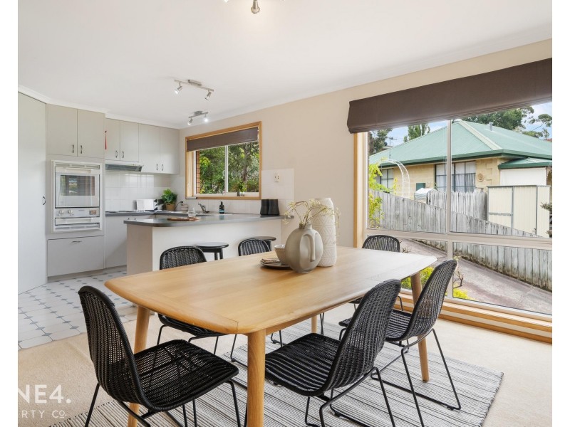 1/6 Yaizu Court, Lenah Valley TAS 7008