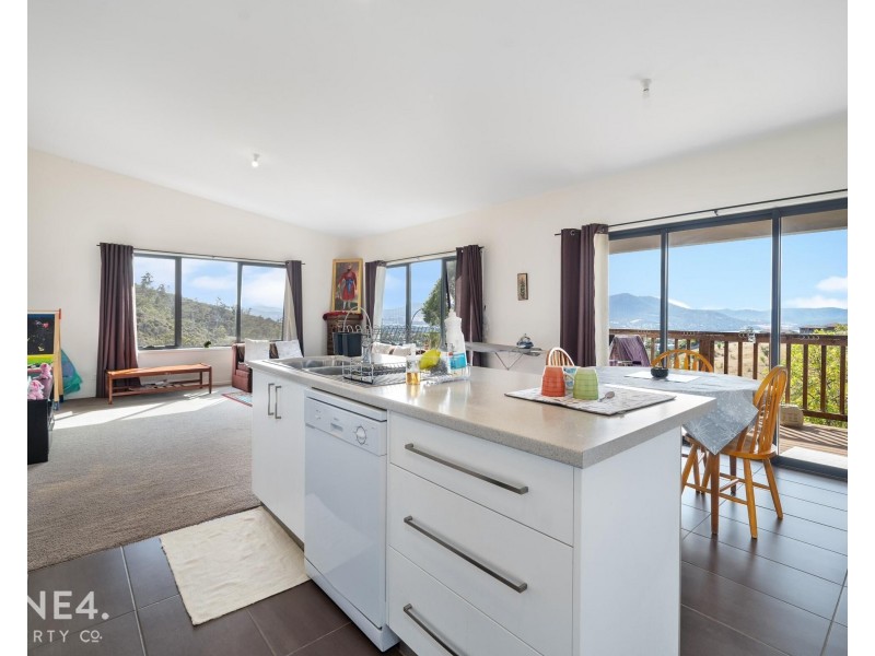 15 Wallcrest Road, Berriedale TAS 7011