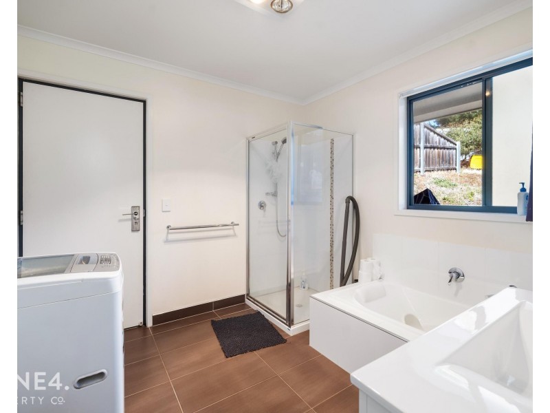 15 Wallcrest Road, Berriedale TAS 7011