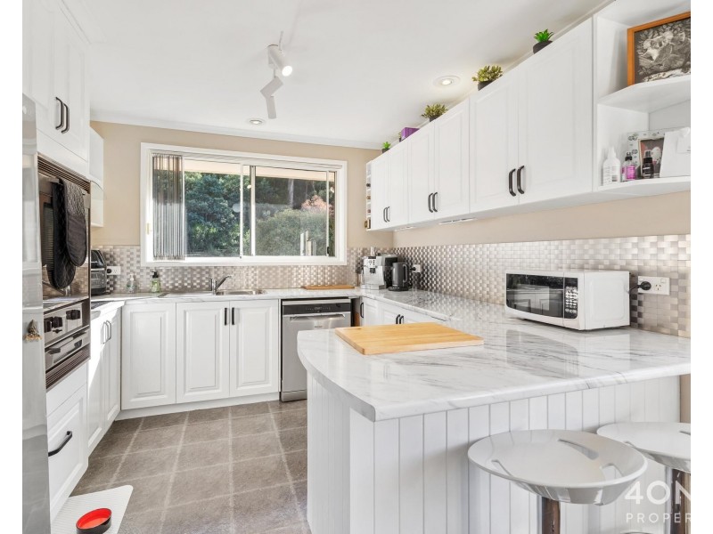 1/133 Pitcairn Street, Montrose TAS 7010