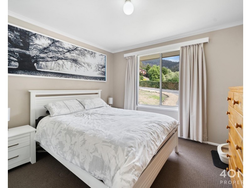 1/133 Pitcairn Street, Montrose TAS 7010