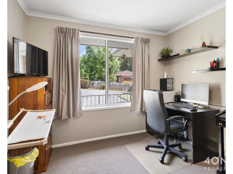 1/133 Pitcairn Street, Montrose TAS 7010