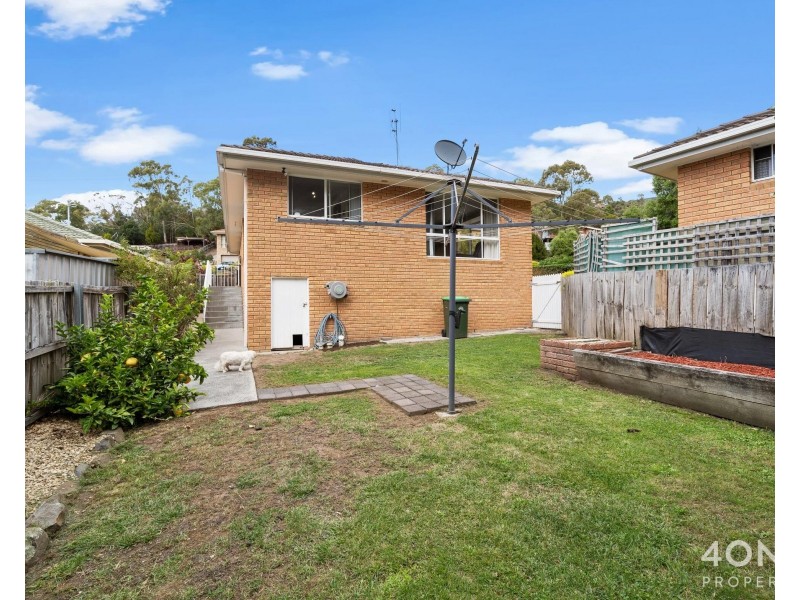 1/133 Pitcairn Street, Montrose TAS 7010