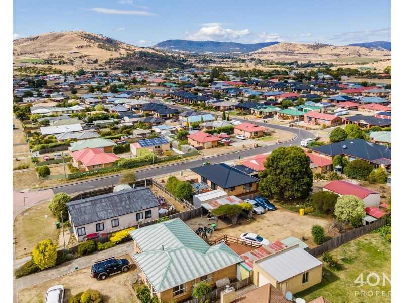 2 Alice Place, Brighton TAS 7030