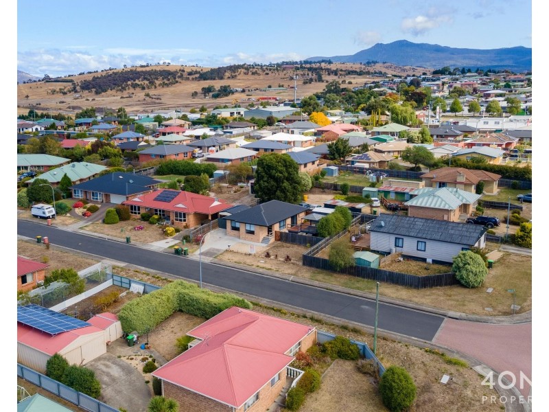 2 Alice Place, Brighton TAS 7030