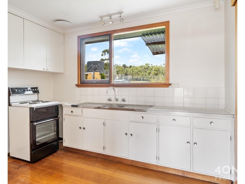 32 Ashbourne Grove, West Moonah TAS 7009