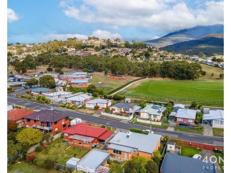 32 Ashbourne Grove, West Moonah TAS 7009