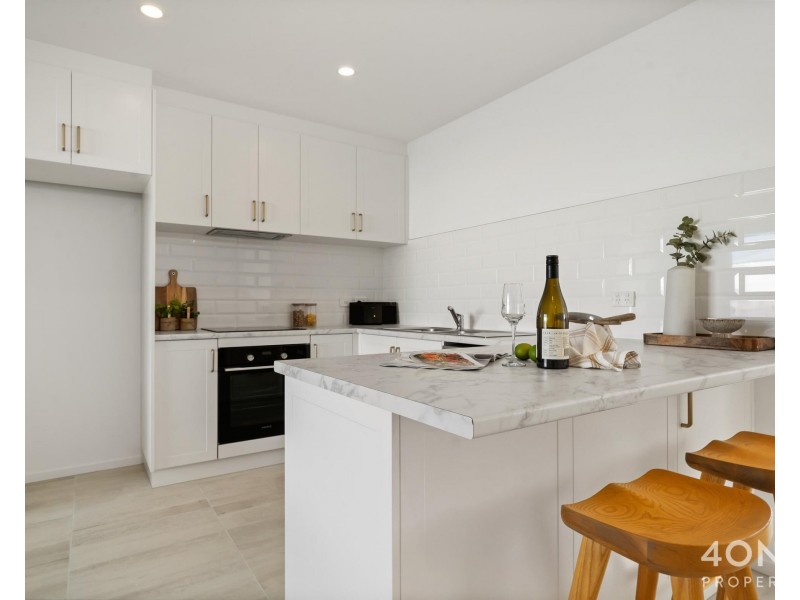 1/21 Windermere Beach Road, Claremont TAS 7011